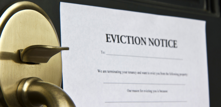 photo of eviction notice on door